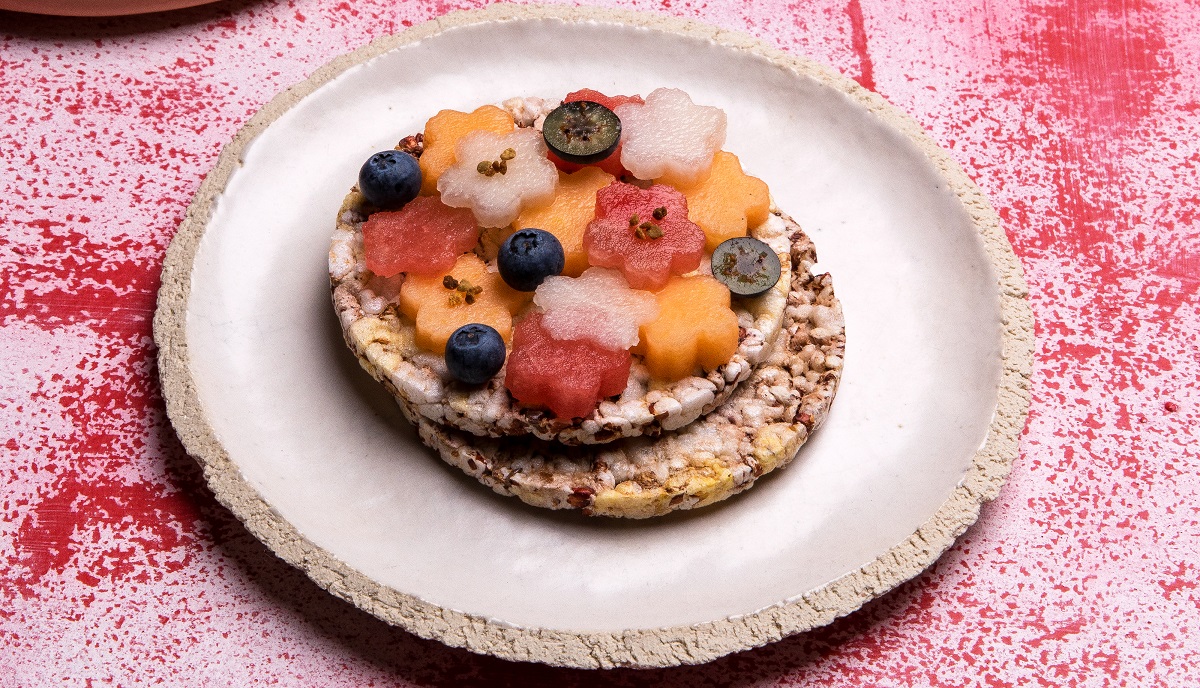 Melon & Blueberry on Whole Grain Thins Sorghum slices (or Corn Thins)